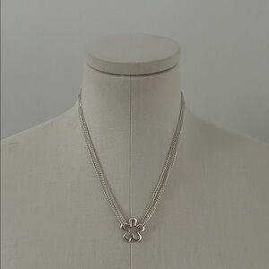 Elegant Silver Flower Pendant Necklace Vintage 90s / 00s